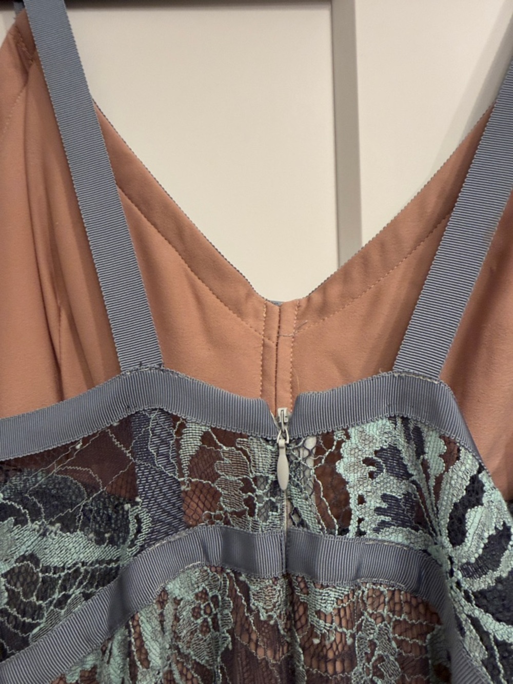 Alexis Isabella Gown in Light Blue Lace NEW - Picture 10 of 12
